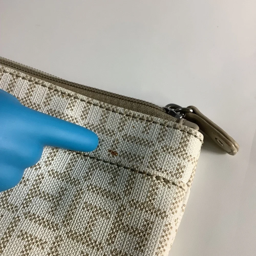 Tommy Hilfiger Women's Logo Printed Medium Wristlet Wallet Clutch Bag White/Tan - Picture 11 of 13